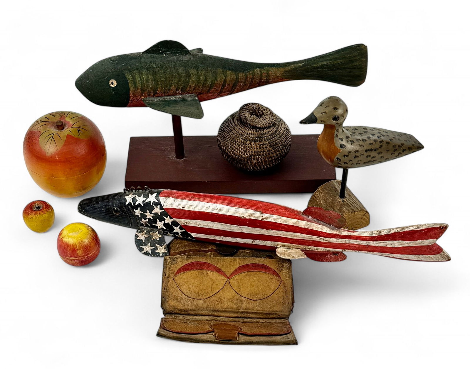 Americana Carvings and Objects (1 of 8)