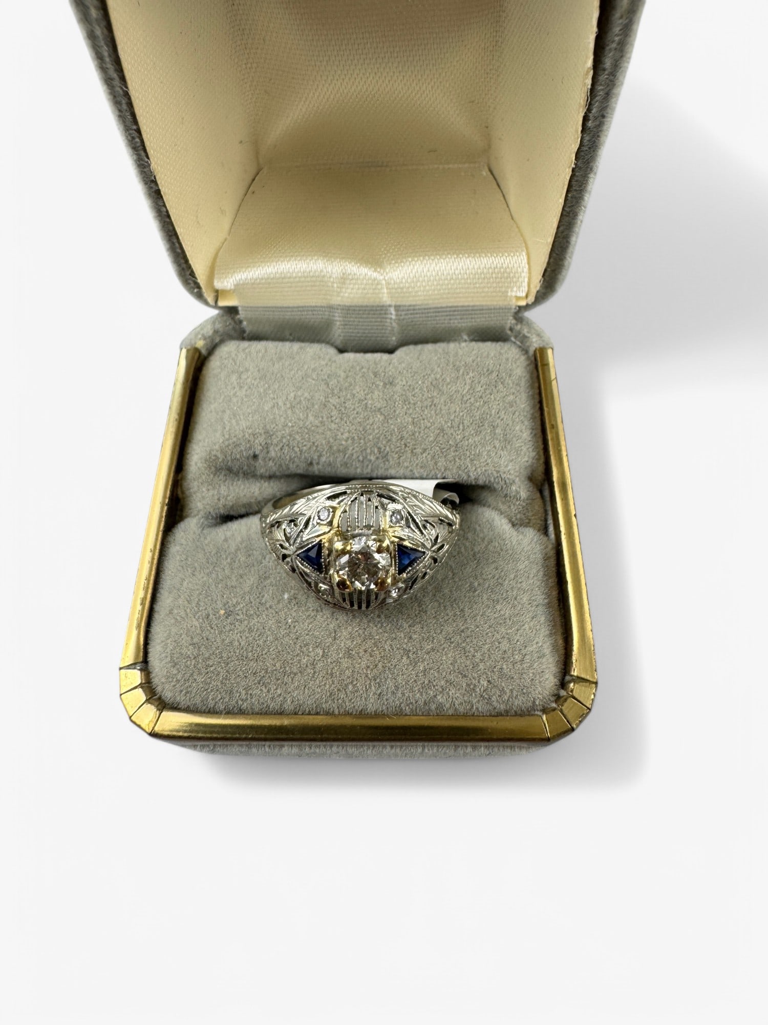 Vintage Art Deco 18k Diamond and Sapphire Ring (1 of 4)