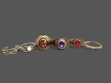 Group of Six 10k Gold Rings