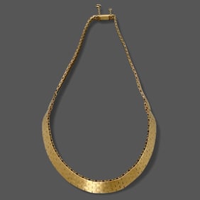Ladies 18K Gold Columbian Bracelet