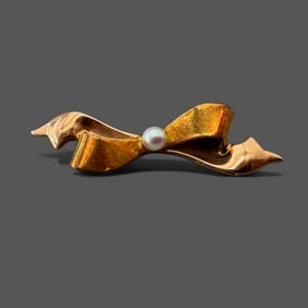 14K Gold and Pearl Brooch