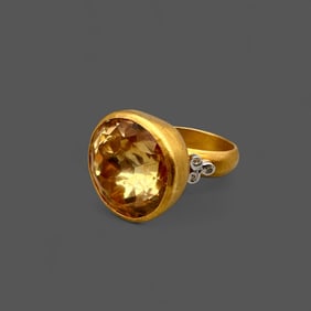 14 kt. Gold and Citrine Ring
