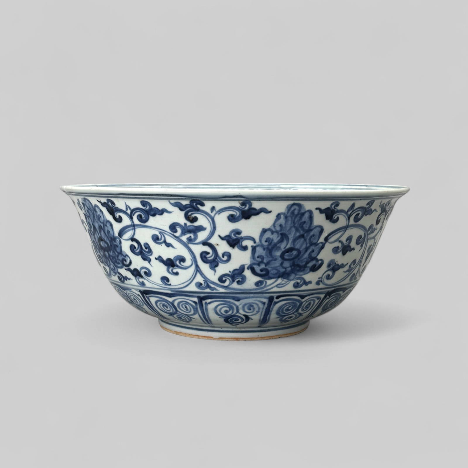 Porcelain Bowl in Underglaze Blue, Ming, Late 15th Century