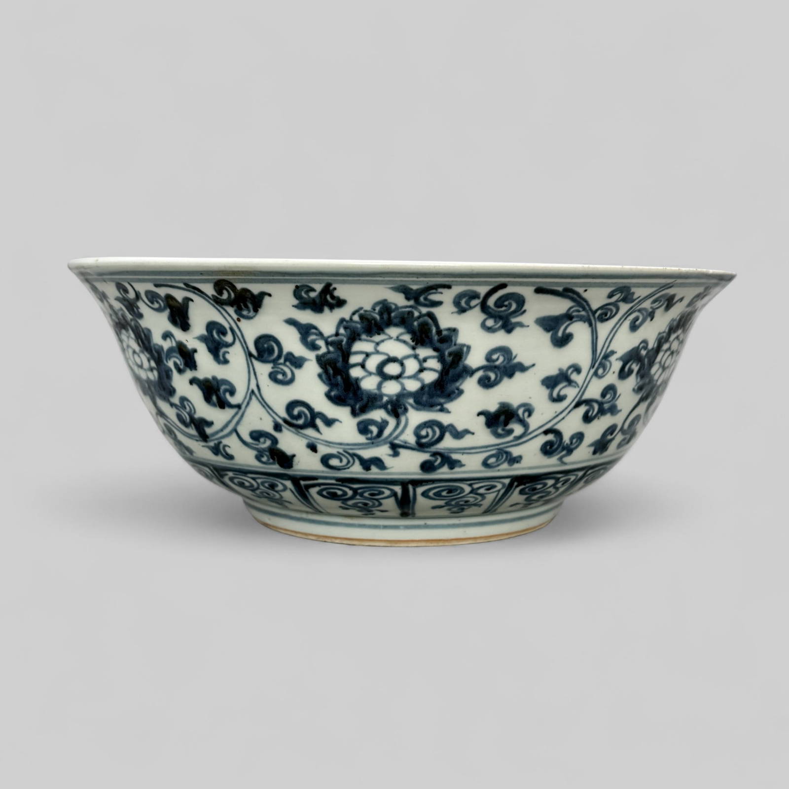 Porcelain Bowl in Underglaze Blue, Ming, Late 15th Century