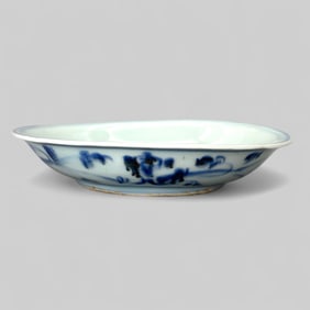 Porcelain Dish in Underglaze Blue, Ming, 16th Century