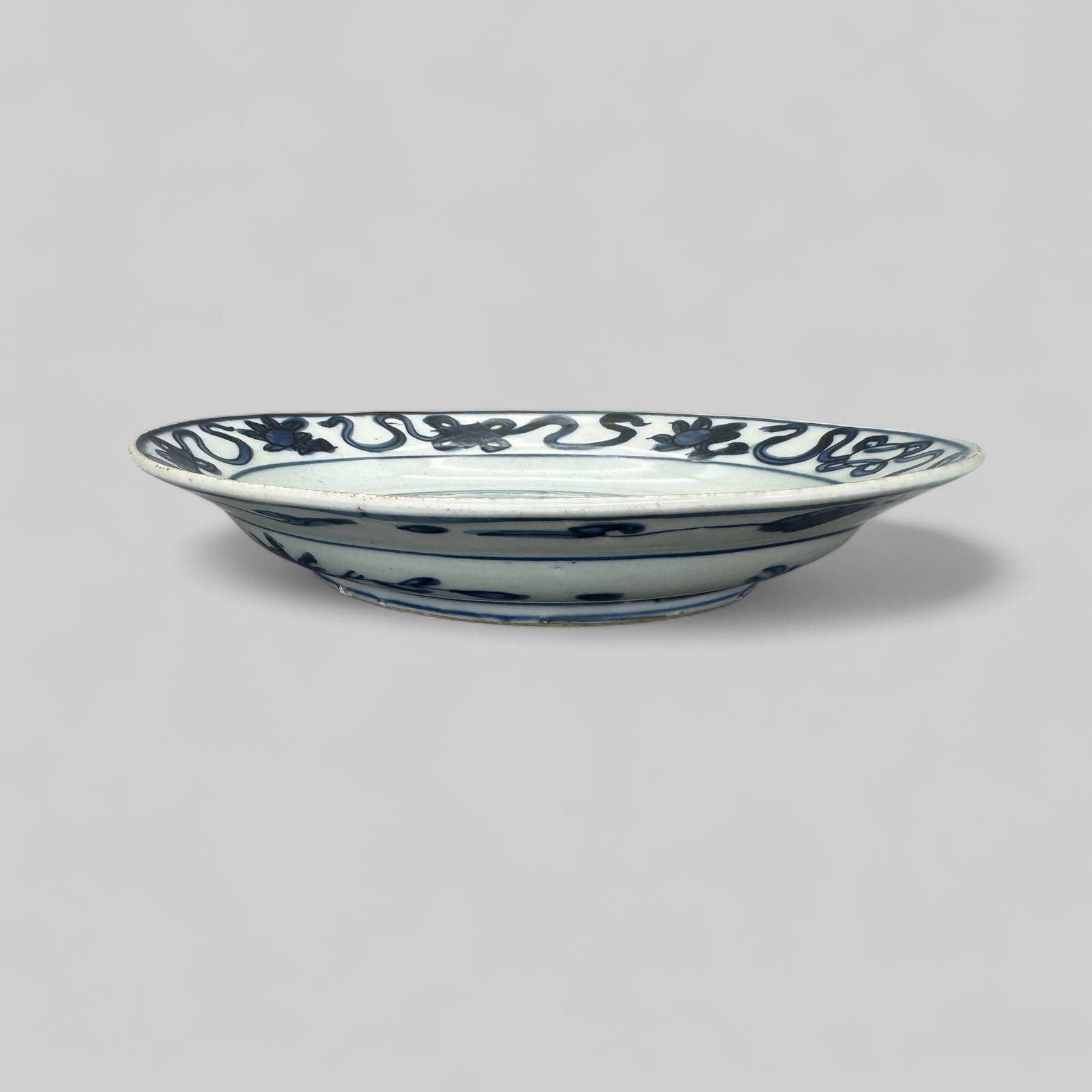 Porcelain Dish in Underglaze Blue, Ming, 16th-17th Century