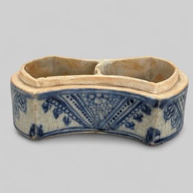 Porcelain Box in Underglaze Blue, Ming, 16th Century