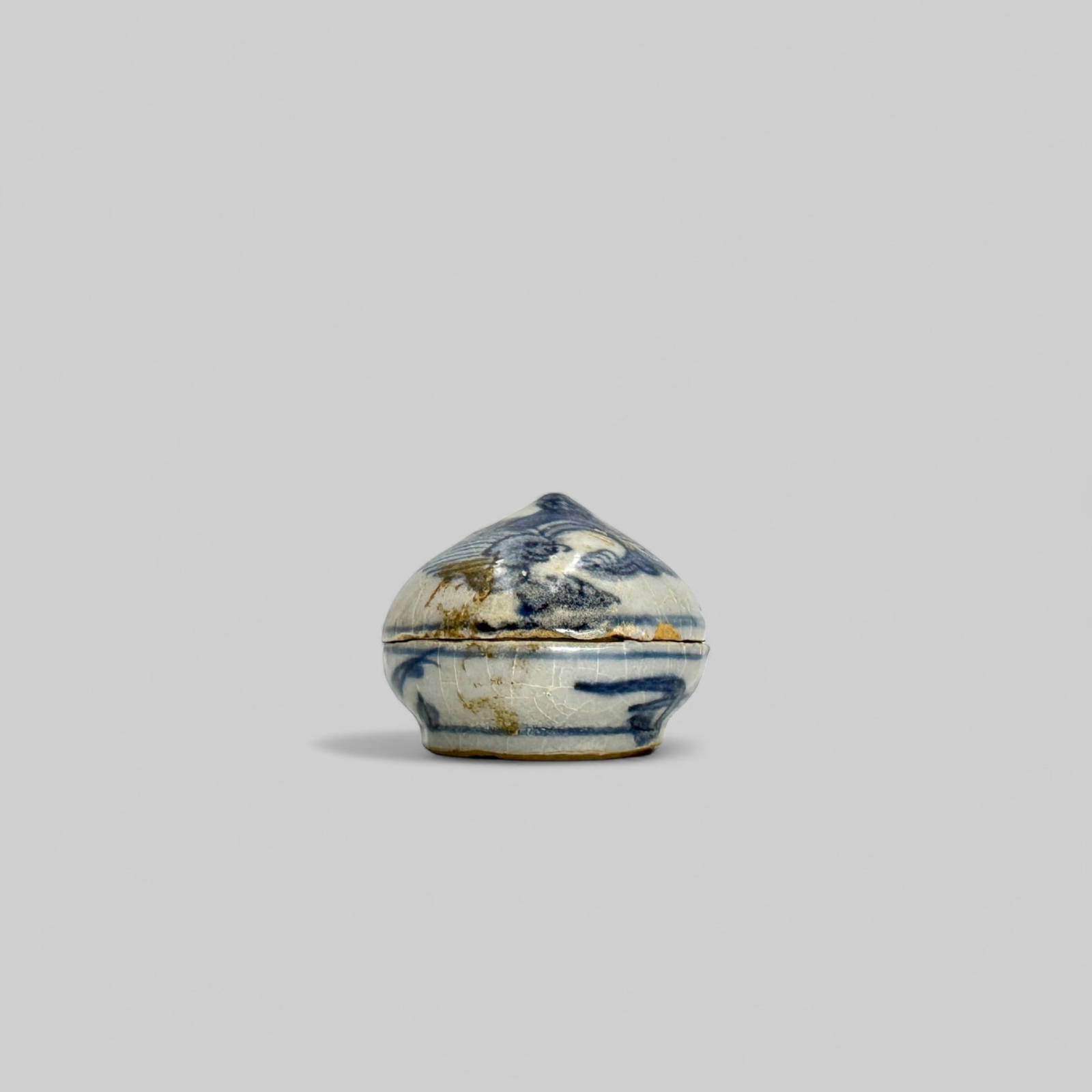 Porcelain Box with Cover, Ming