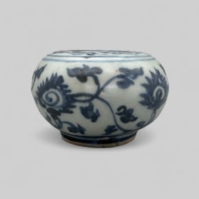 Porcelain Jar in Underglaze Blue, Ming