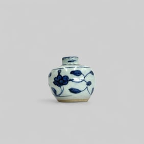 Porcelain Jar in Underglaze Blue, Ming