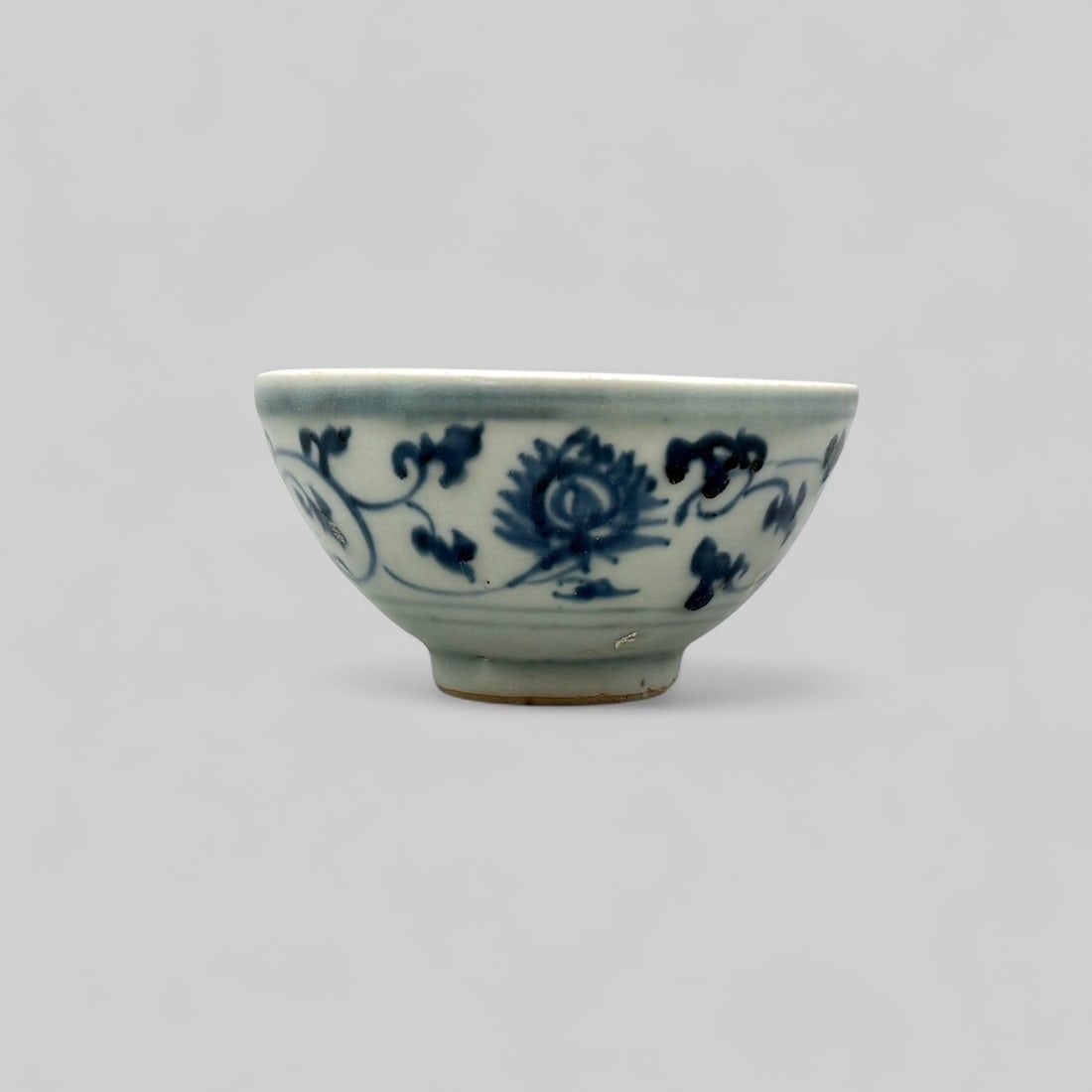 Porcelain Bowl with Underglaze Blue, Ming