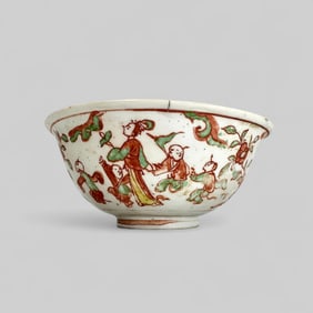 Porcelain Bowl with Enamel Decoration, Ming