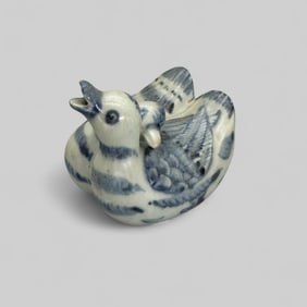 Porcelain Water Dropper in Underglaze Blue, Ming