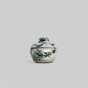 Porcelain Jar in Underglaze Blue, Ming
