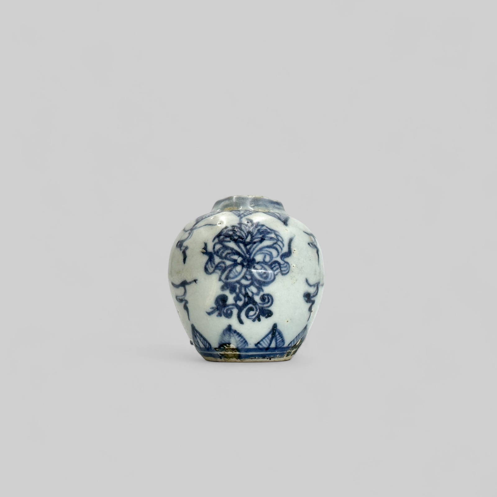 Porcelain Jar in Underglaze Blue, Ming