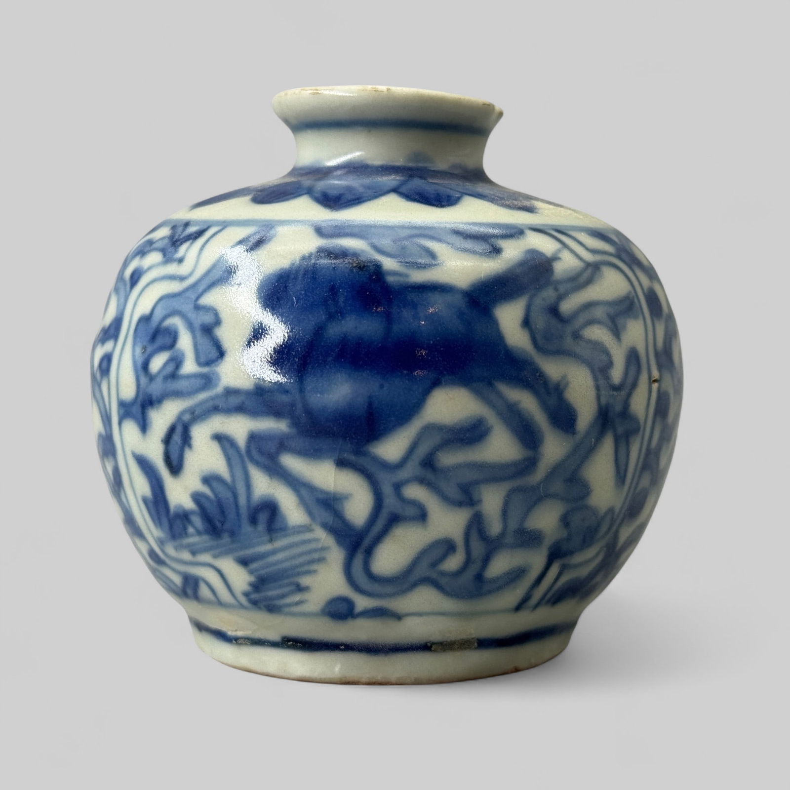 Porcelain Jar in Underglaze Blue, Ming (1 of 8)