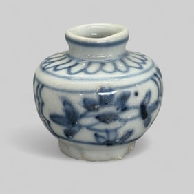 Porcelain Jar in Underglaze Blue, Ming