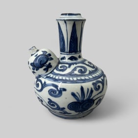 Porcelain Kendi with Underglaze Blue, Ming