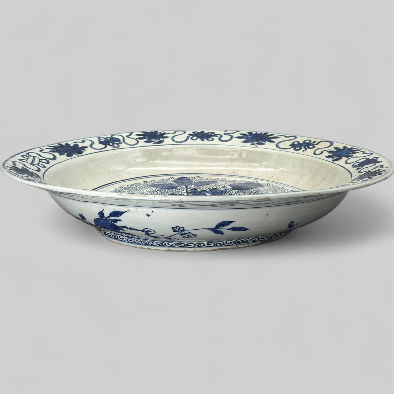 Porcelain Underglaze Blue Charger, Ming, 17th Century