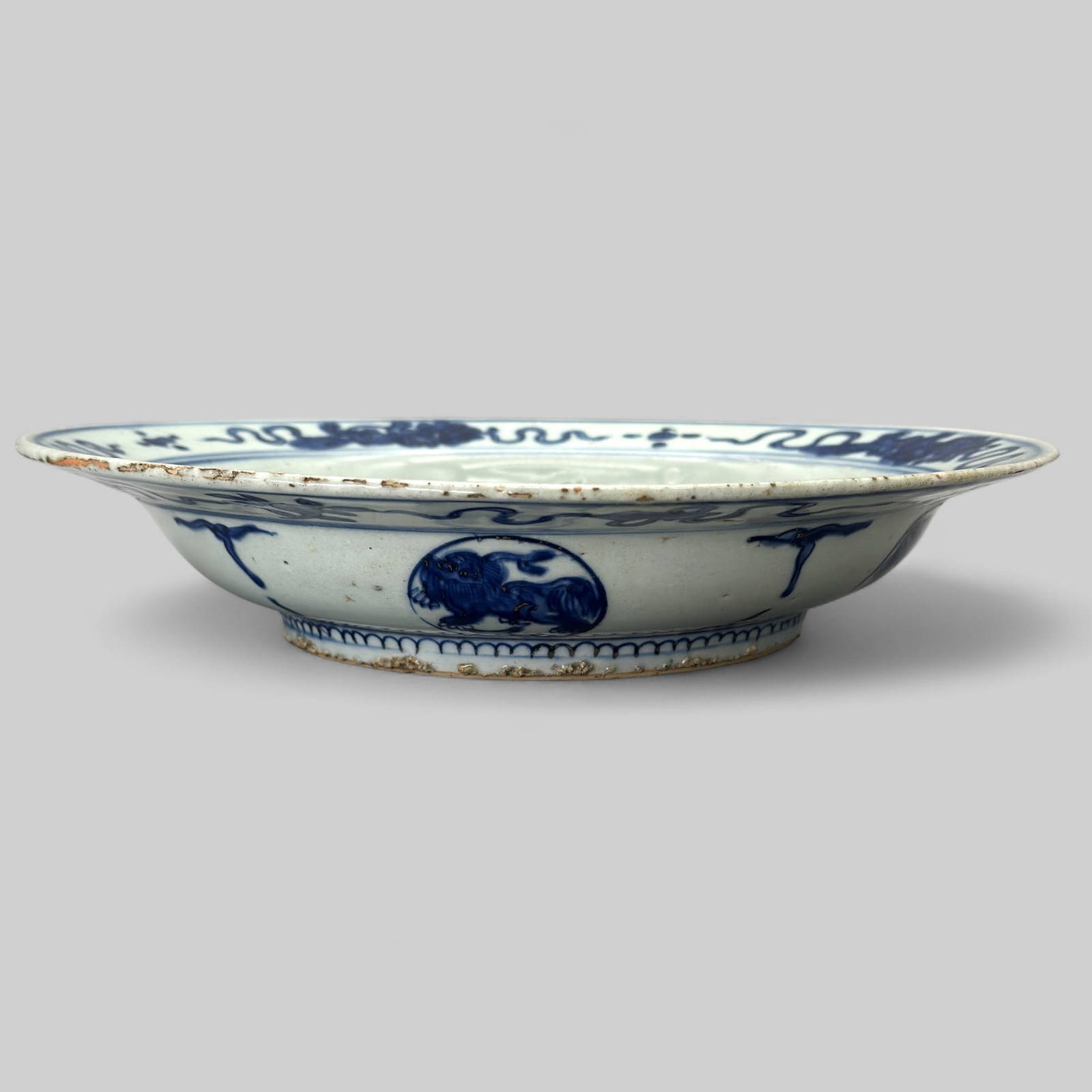 Porcelain Dish in Underglaze Blue, Ming, 17th Century