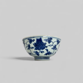 Porcelain Bowl with Underglaze Blue, Ming, 17th Century