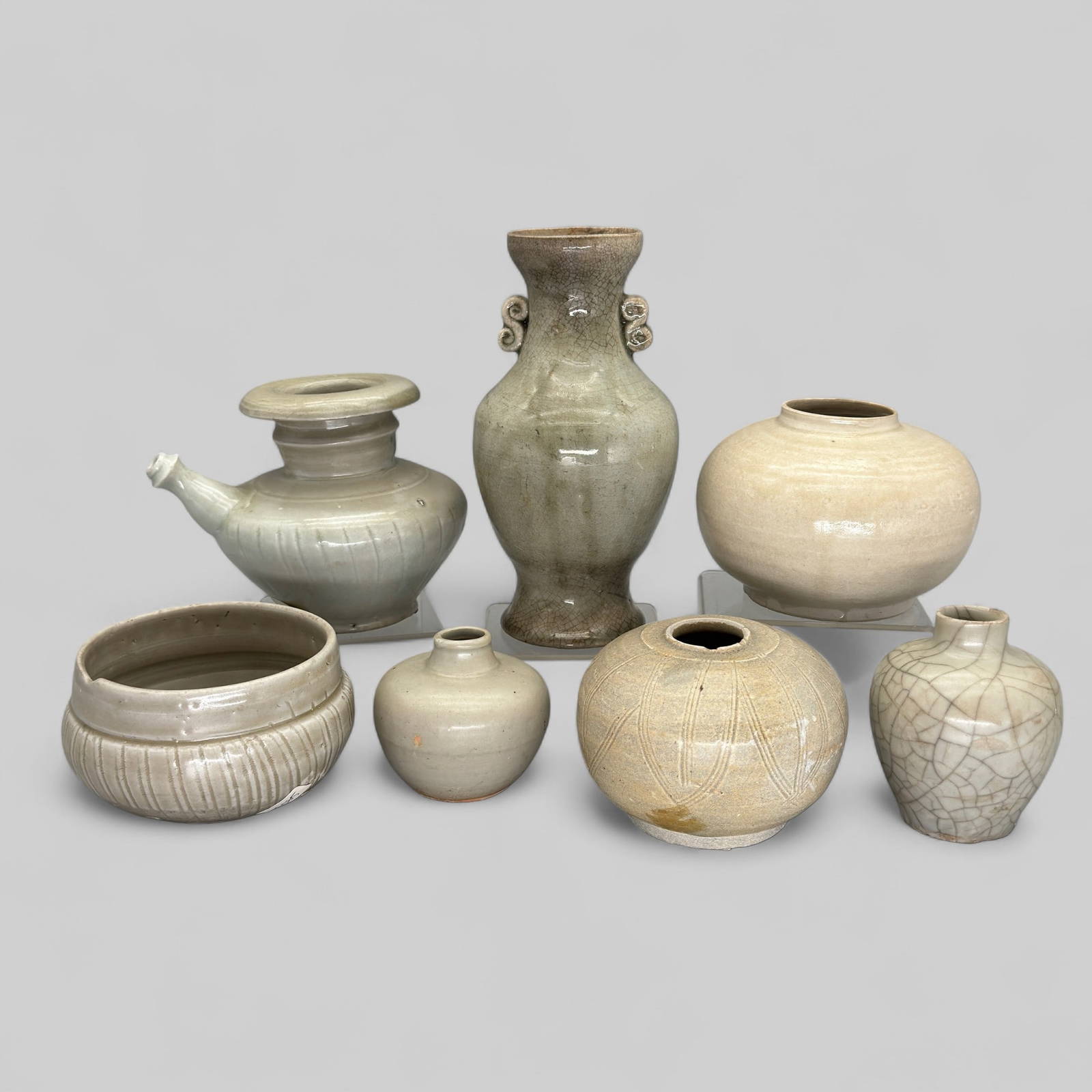 Song/Yuan Collection of Jars and Vessels