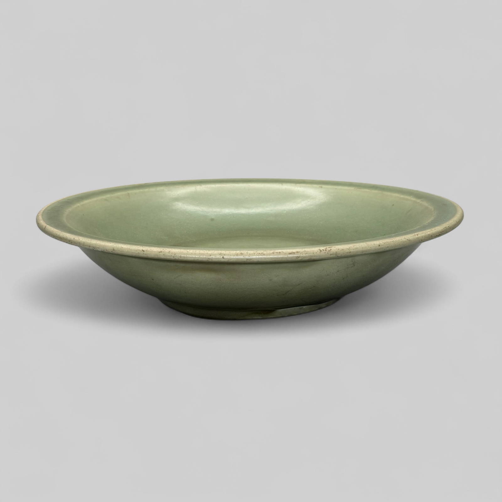 Large Longquan Celadon Charger
