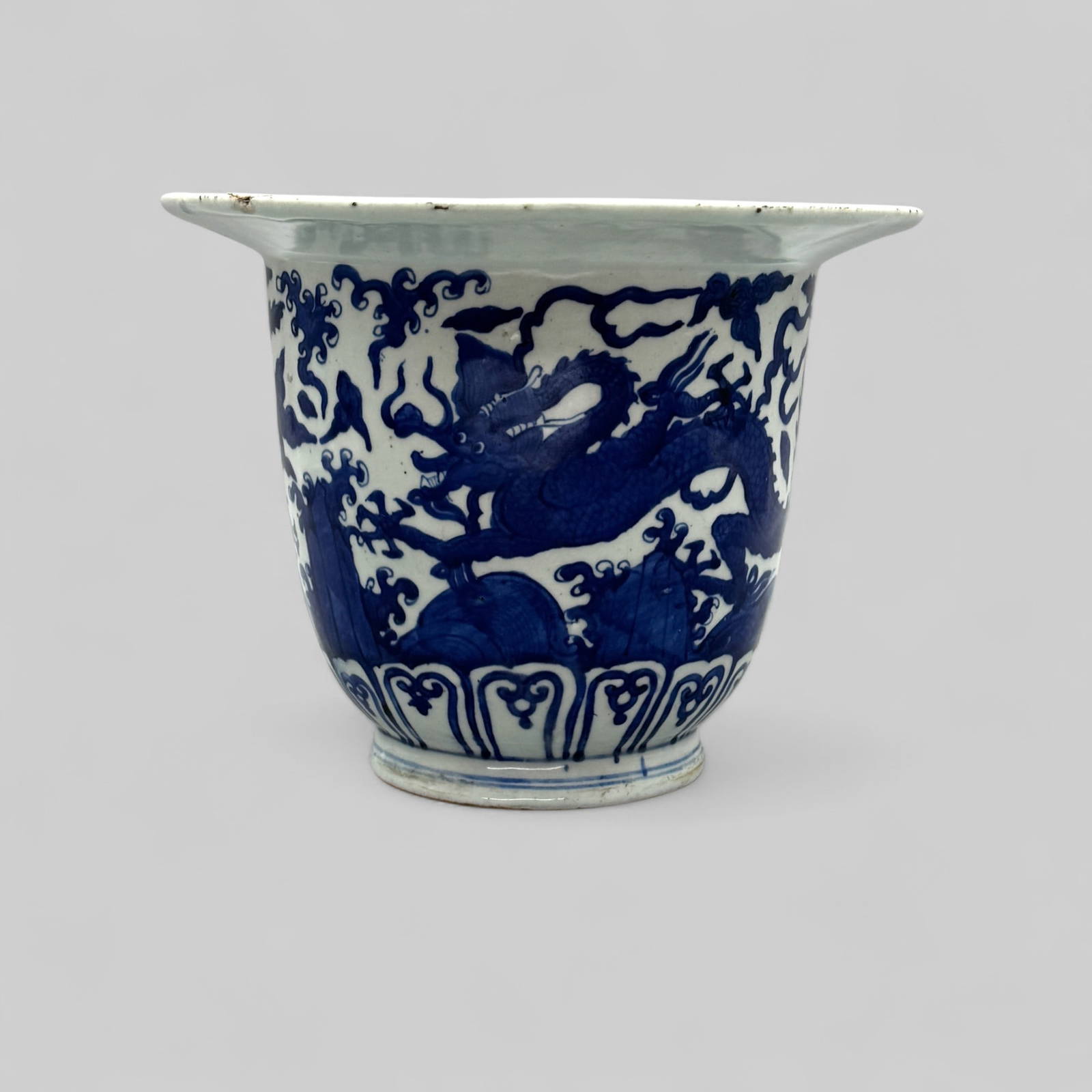 Ming Longqing Period Dragon Planter