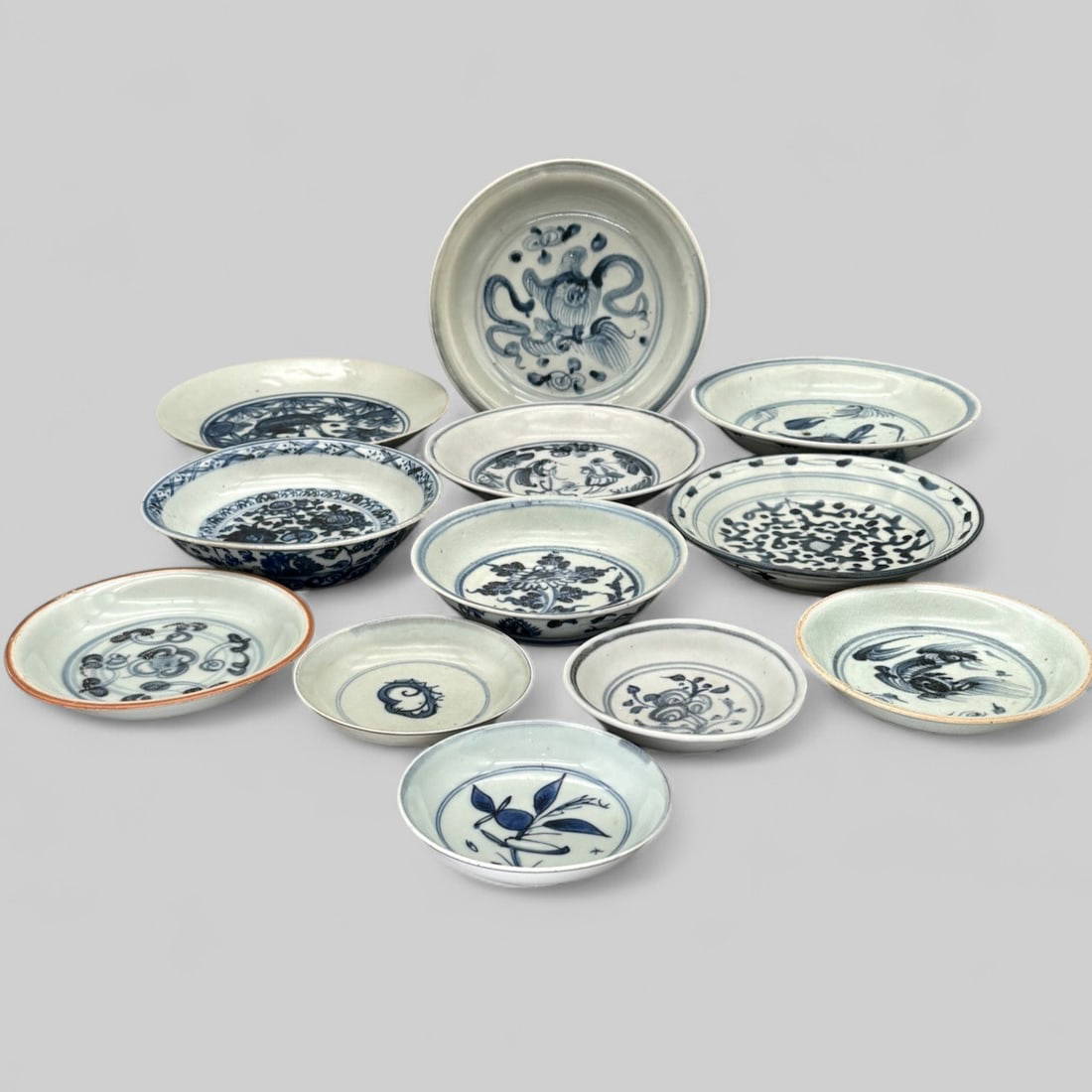 12 Ming Blue and White Decorated Plates
