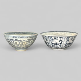 Pair of Ming Cracked Ware Blue and White Bowls