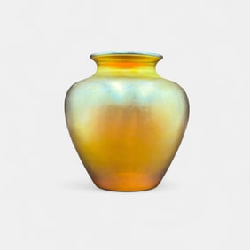 Favrile Style Stueben Aurene Glass Vase