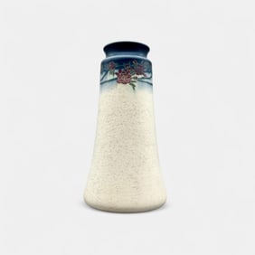 Rookwood Vellum vase, band of vines below rim. Coyne 1916.
