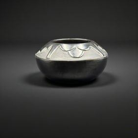 Rose Gonzales, San Ildefonso black on black bowl, geometric.