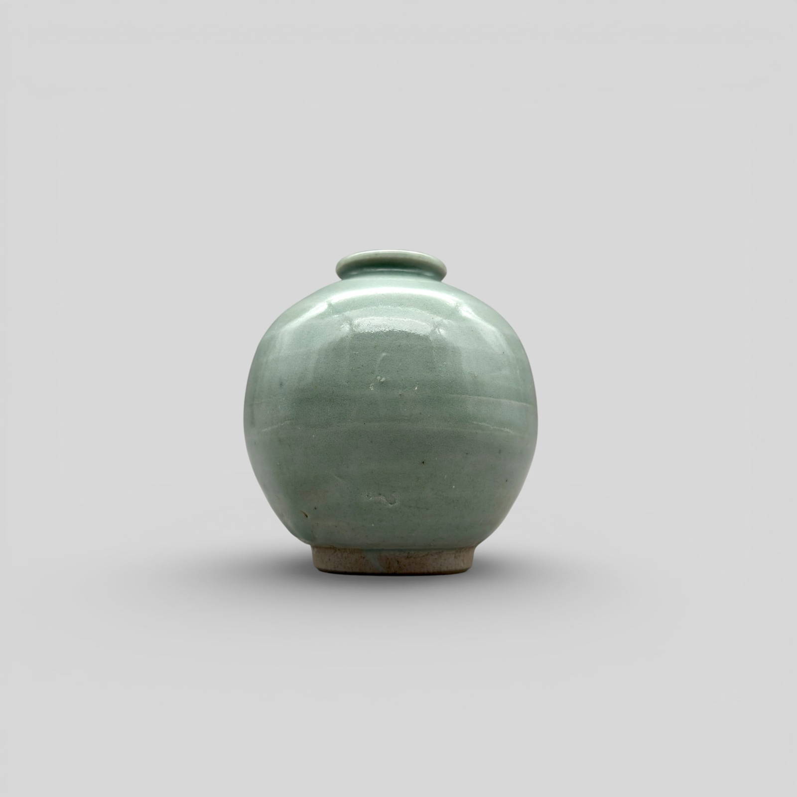 A Crazed Bulbous Qingbai Vase