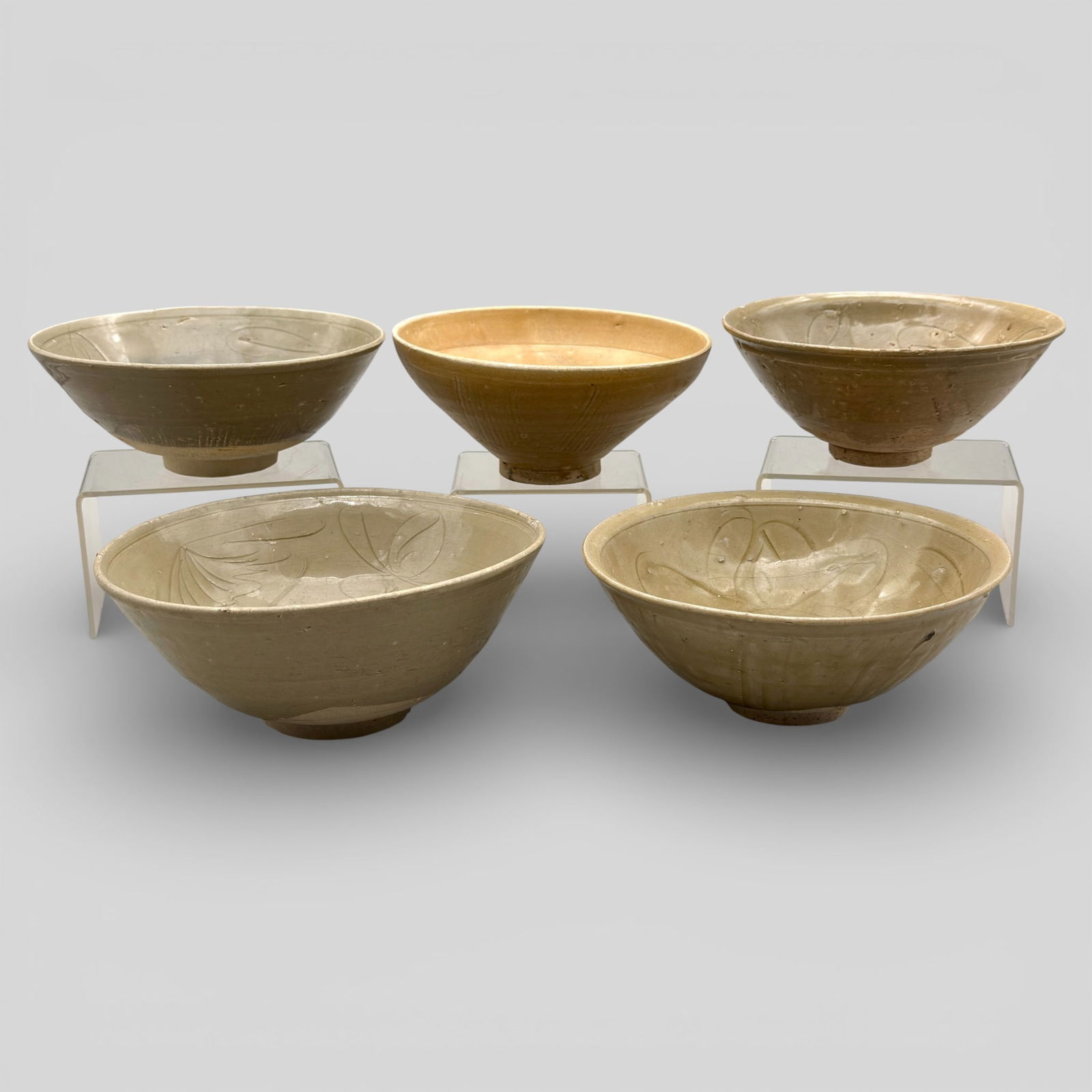 Five Decorated Celadon Bowls (1 of 10)