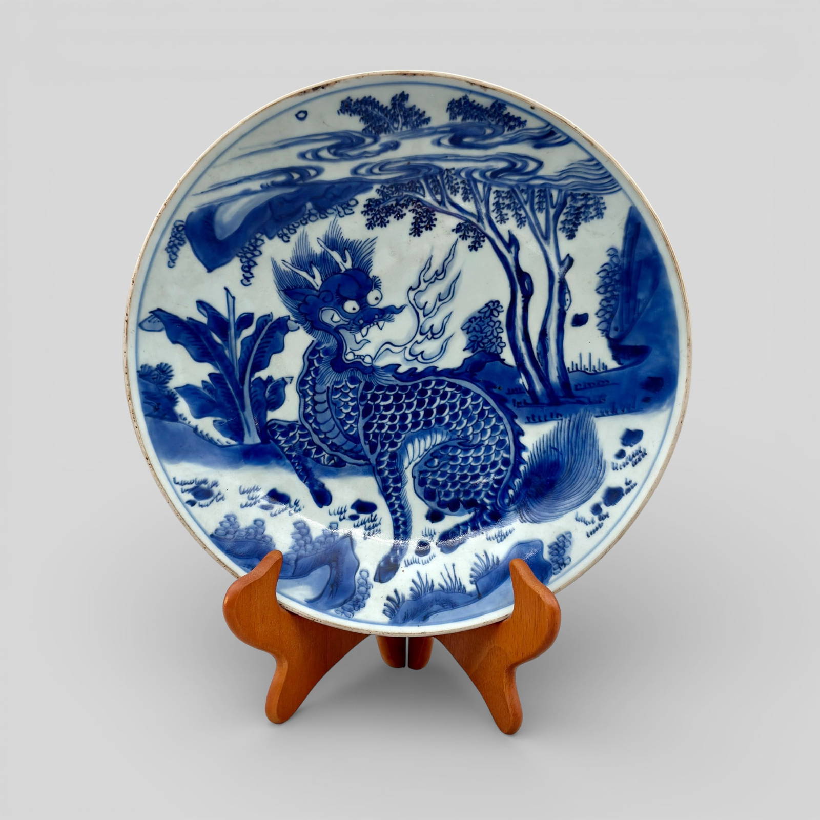 Transitional Qilin Charger in Blue and White