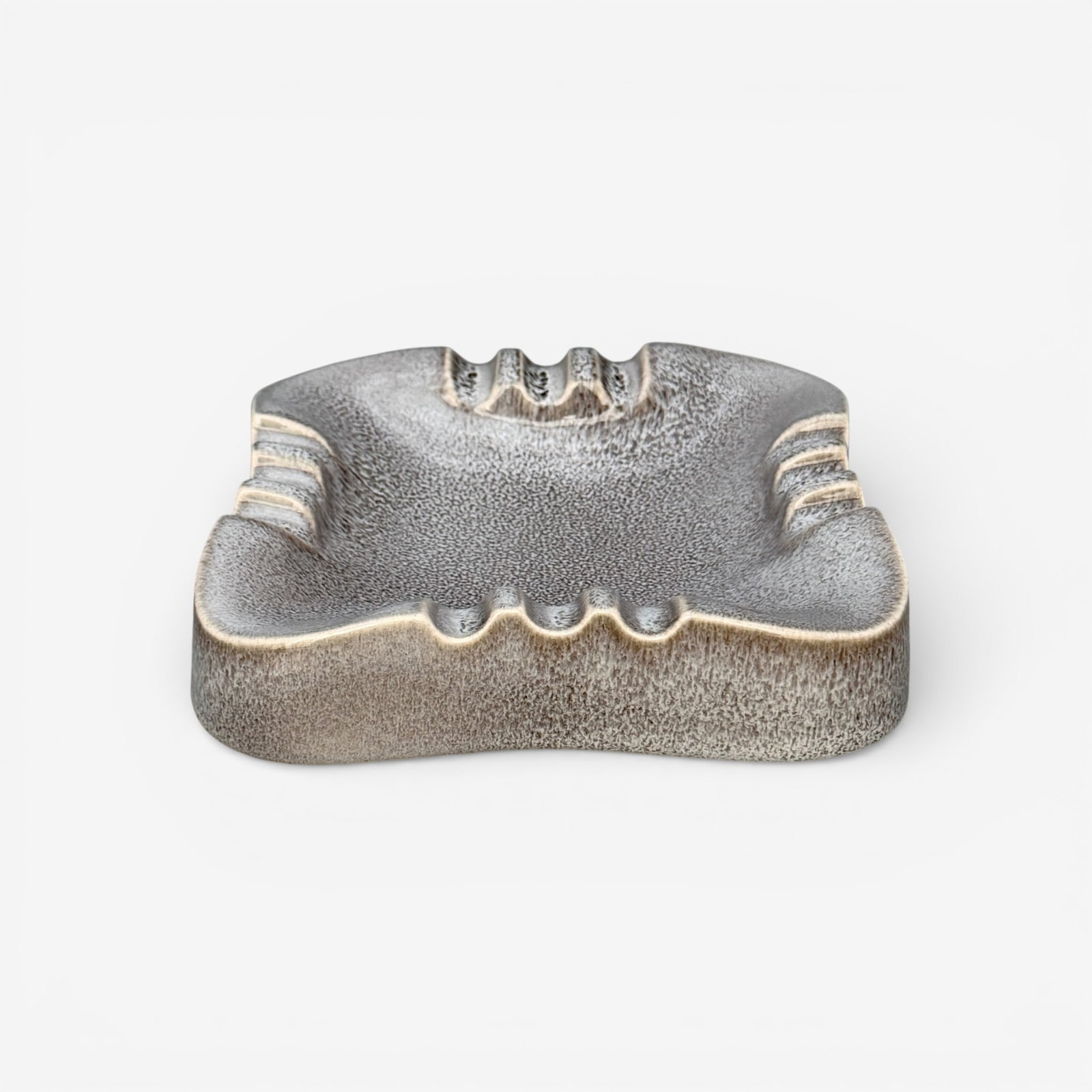 Rookwood Violet Gray ashtray from 1950 with original box. (1 of 5)