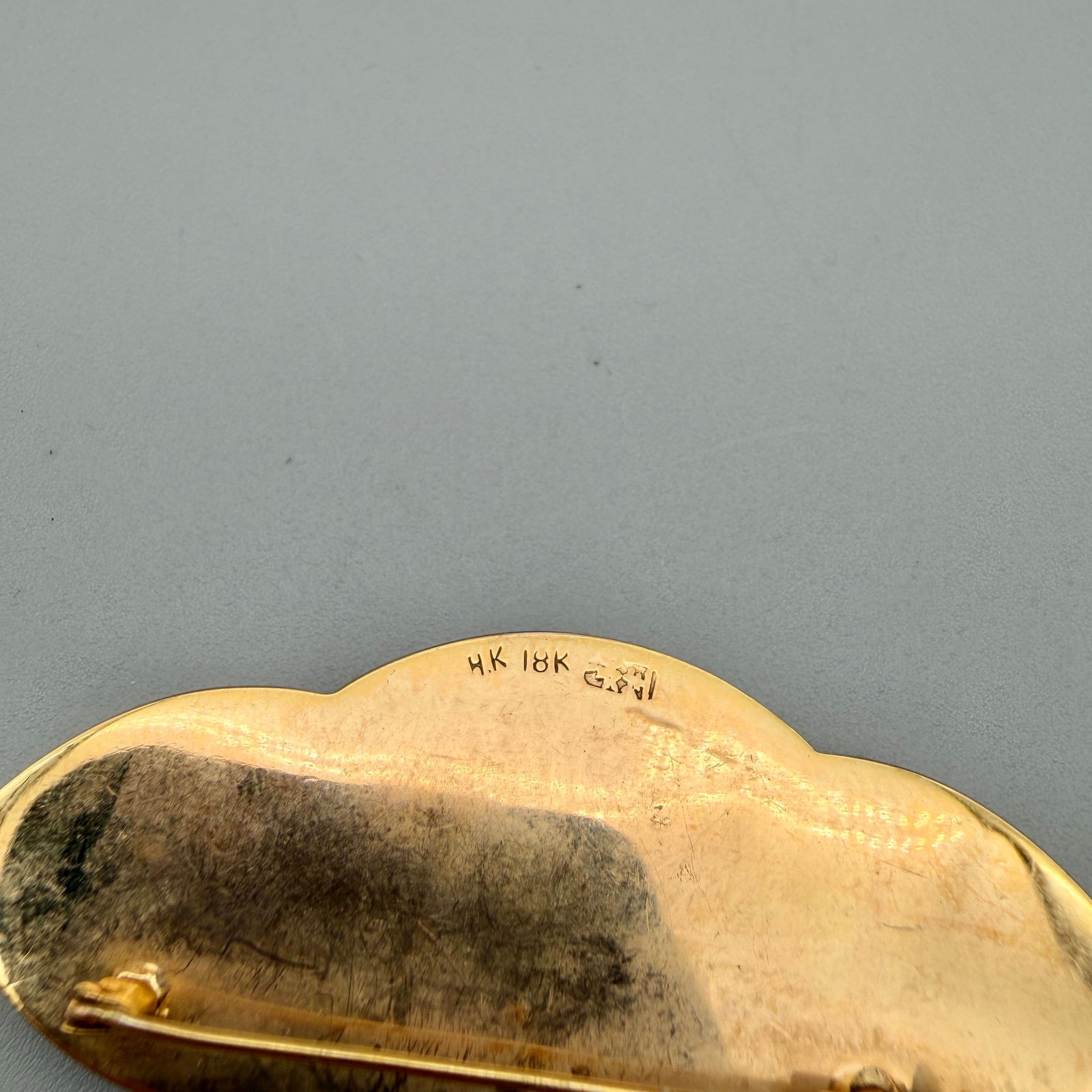 18k Gold Brooch with Inset Ruby - 3