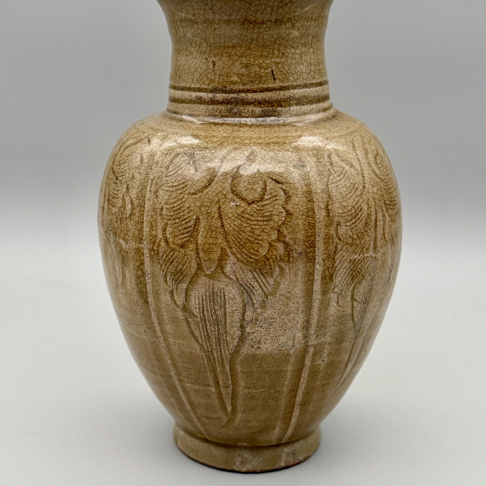 Longquan Celadon Carved Lidded Vase - 6