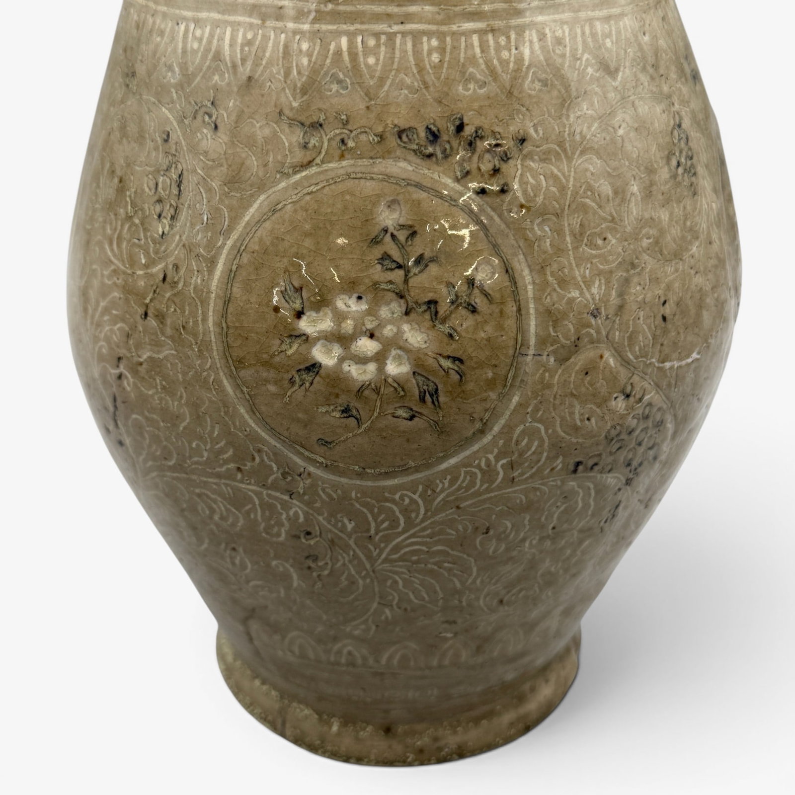 Early Korean Celadon Vase - 2