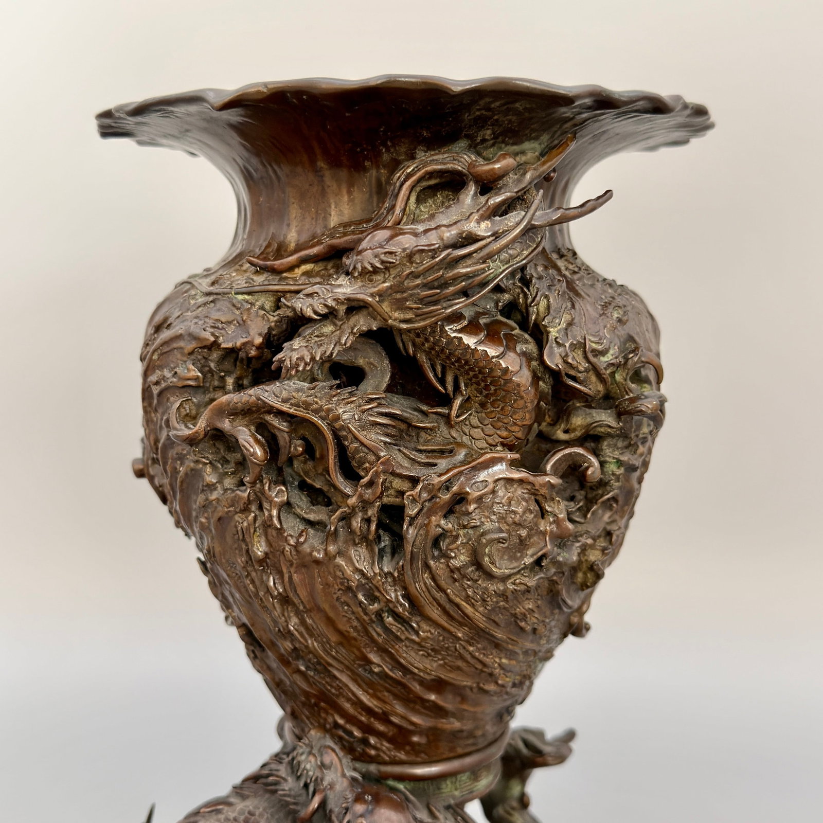 Japanese bronze two piece "Dragon" censor - 3