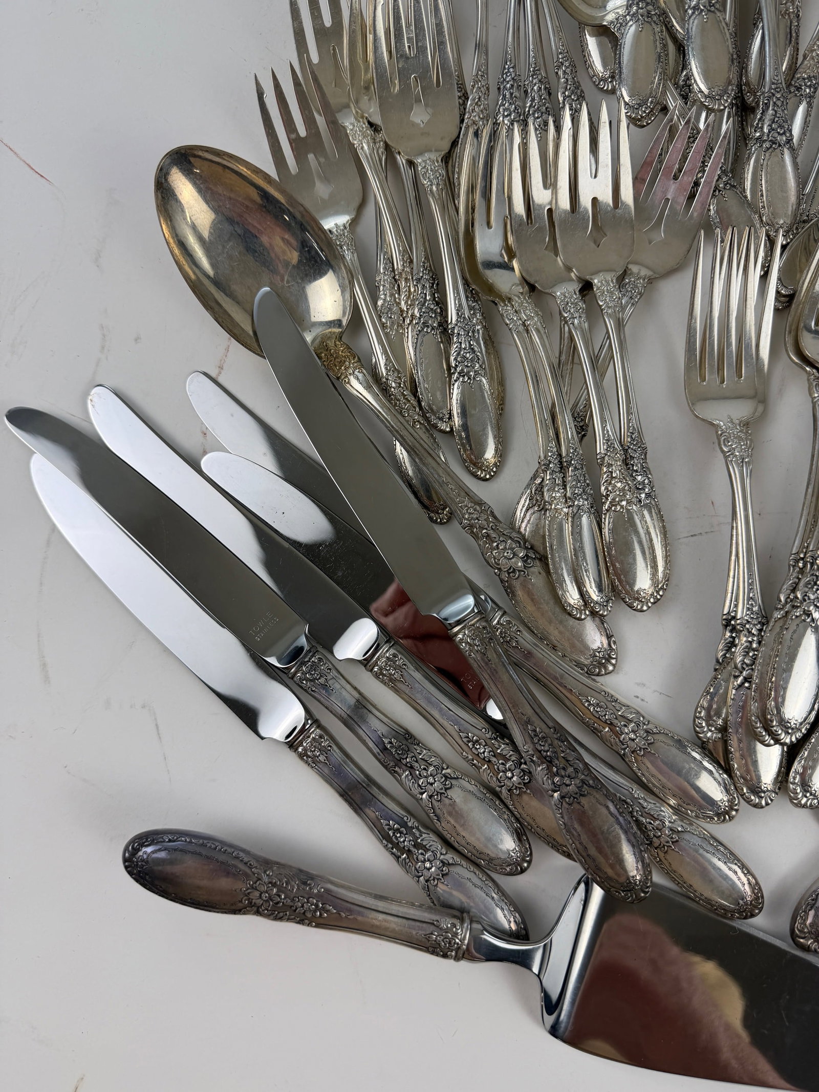 Large Set of Towle "Old Mirror" Pattern Flatware - 6