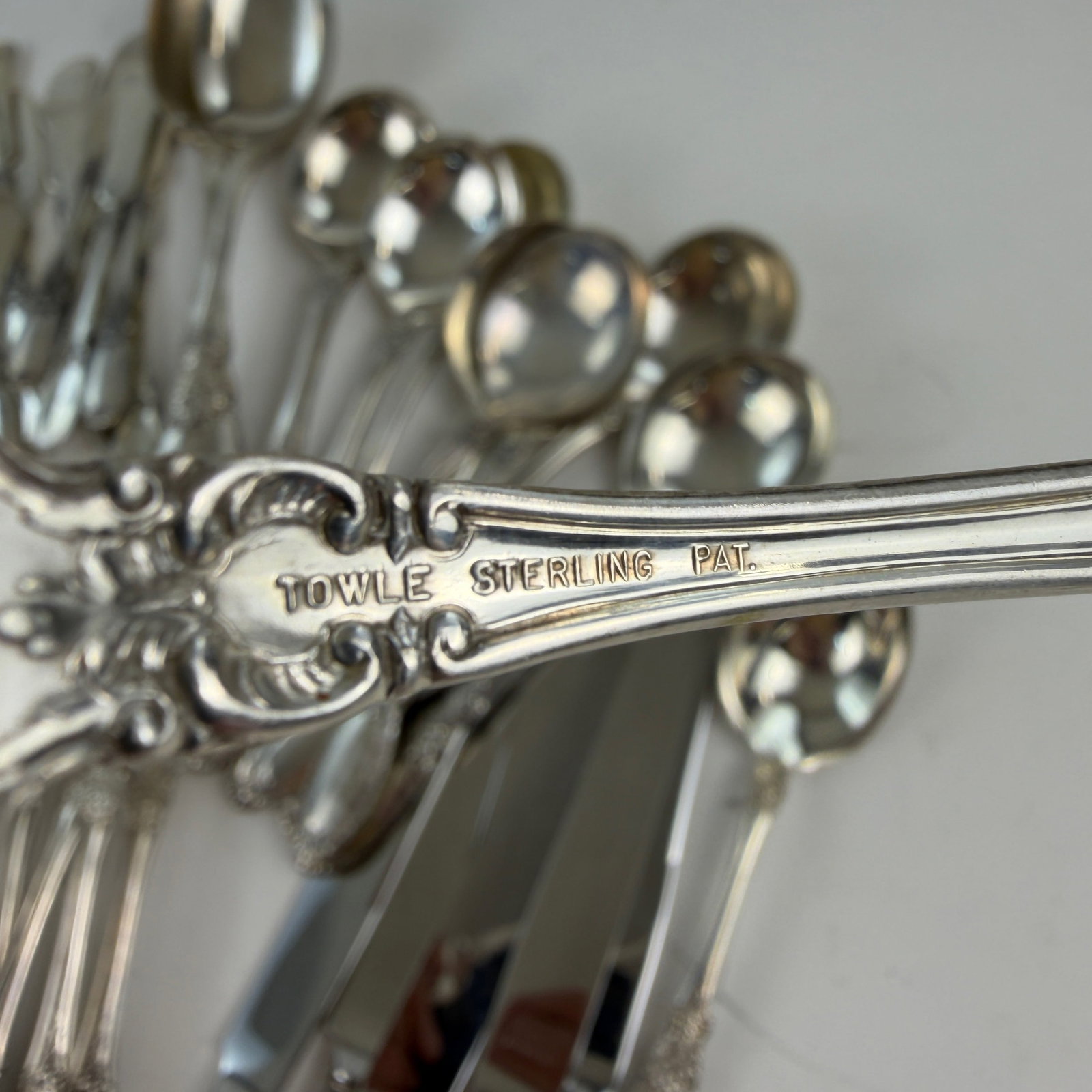 Large Set of Towle "Old Mirror" Pattern Flatware - 7