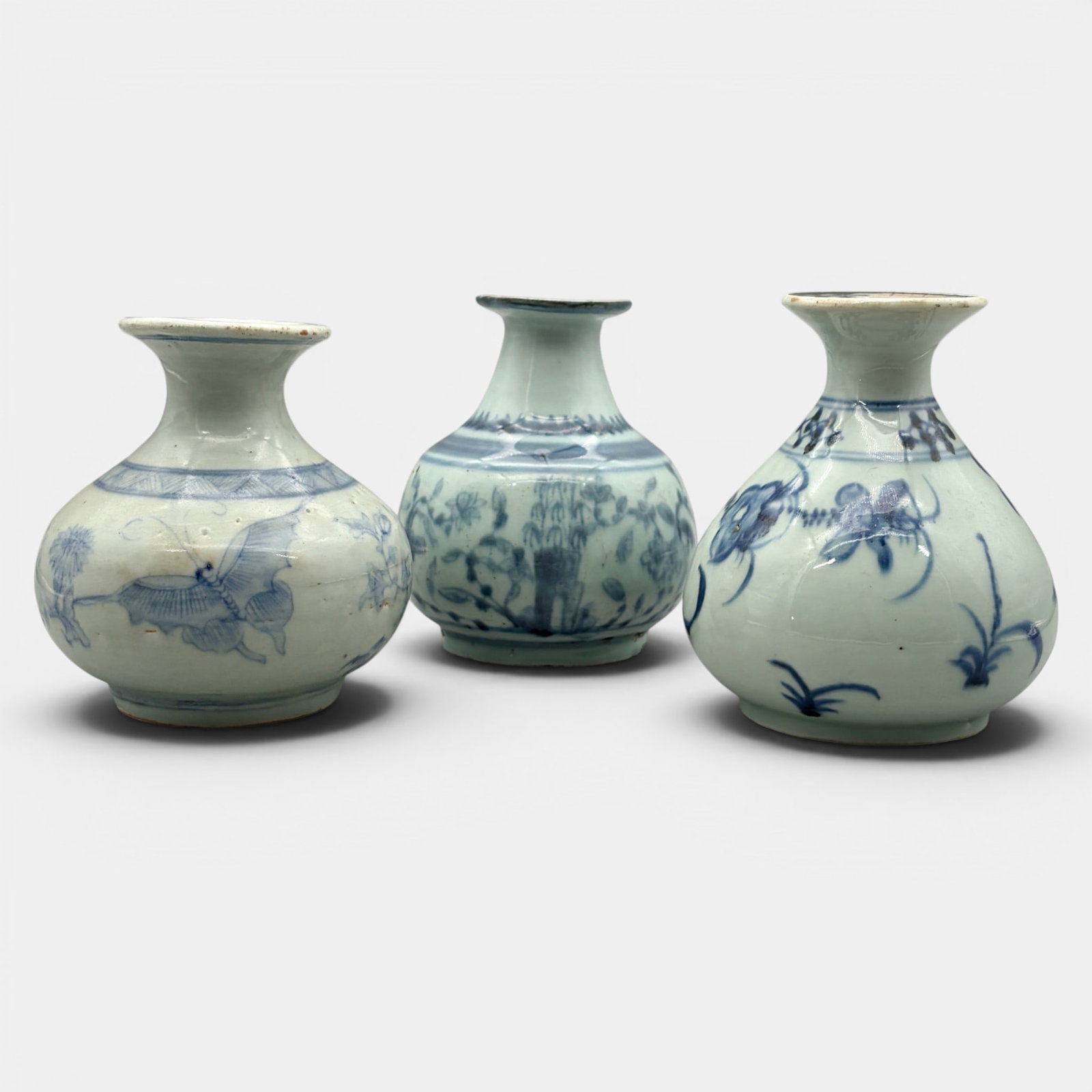 Three Ming Blue and White Vases (1 of 6)