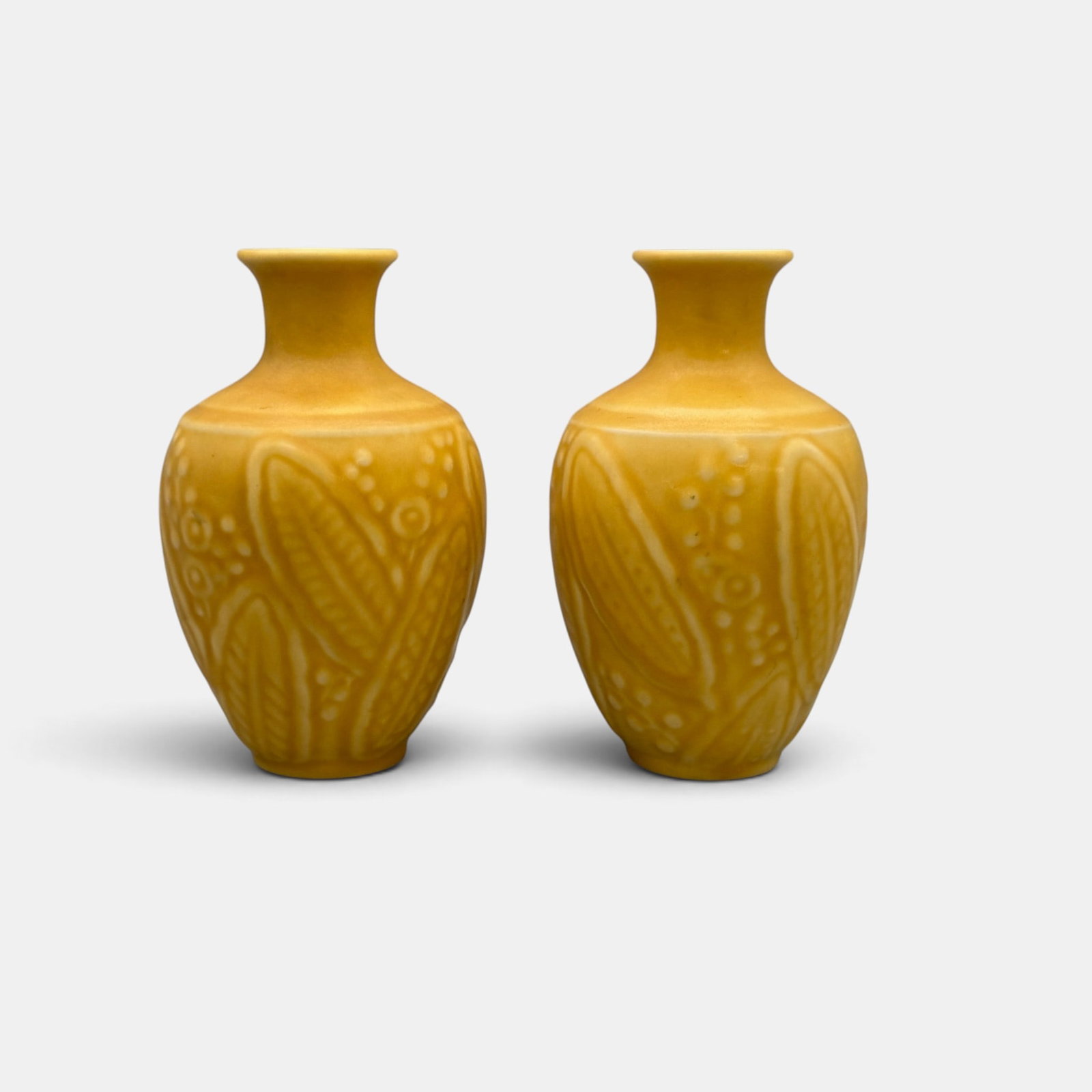 Pair of Rookwood production vases, ears of corn, 1937 (1 of 4)