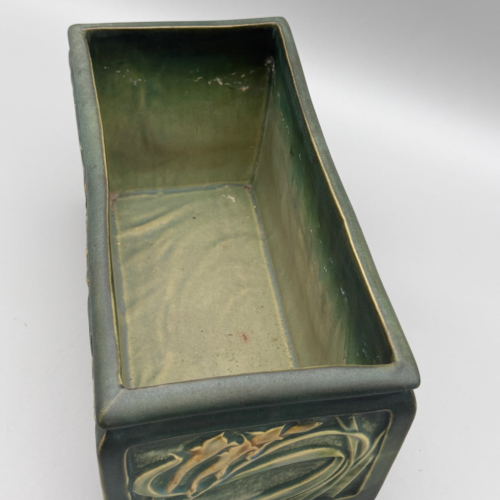 Roseville Rosecraft Panel planter - 5