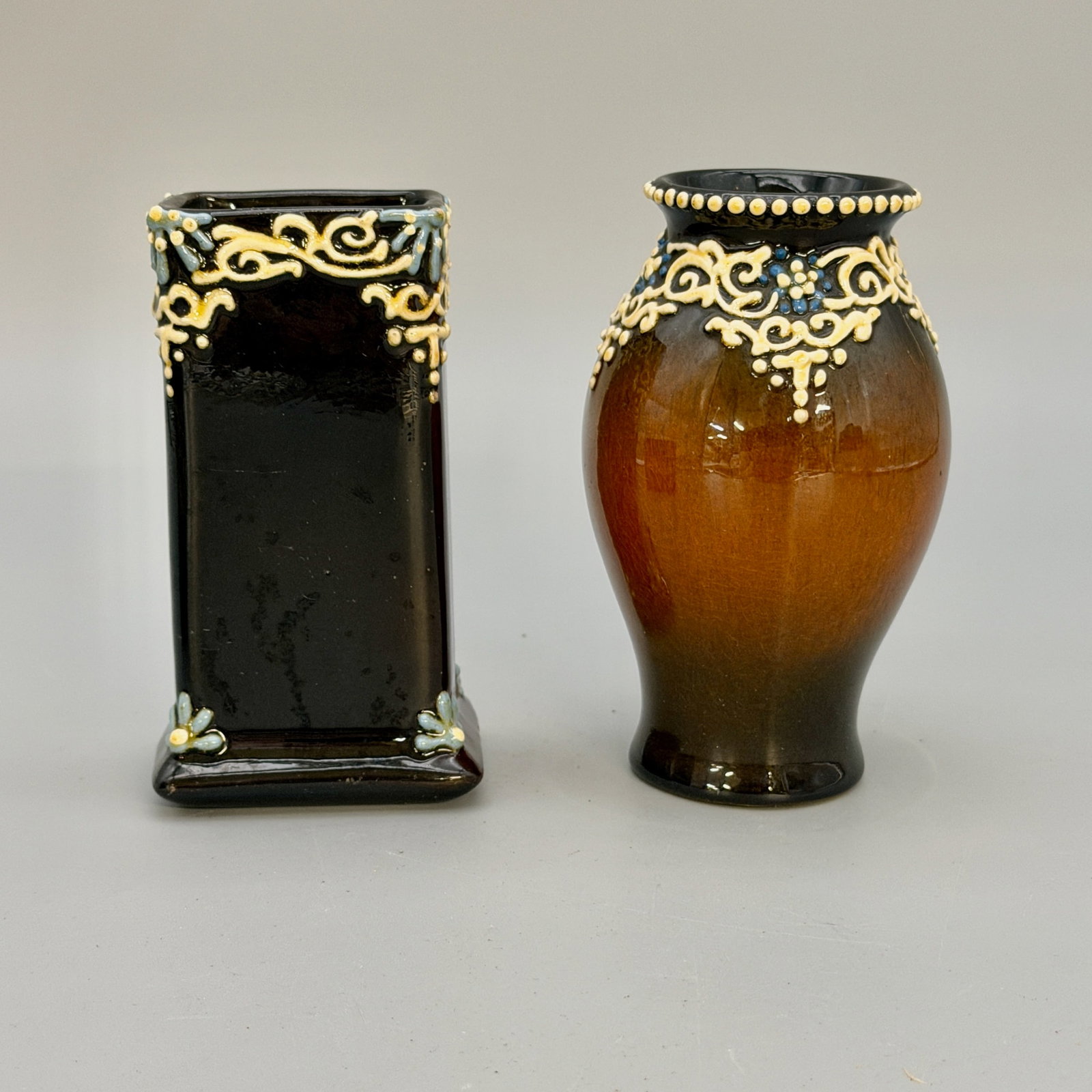 Four Weller Turada small vases - 3
