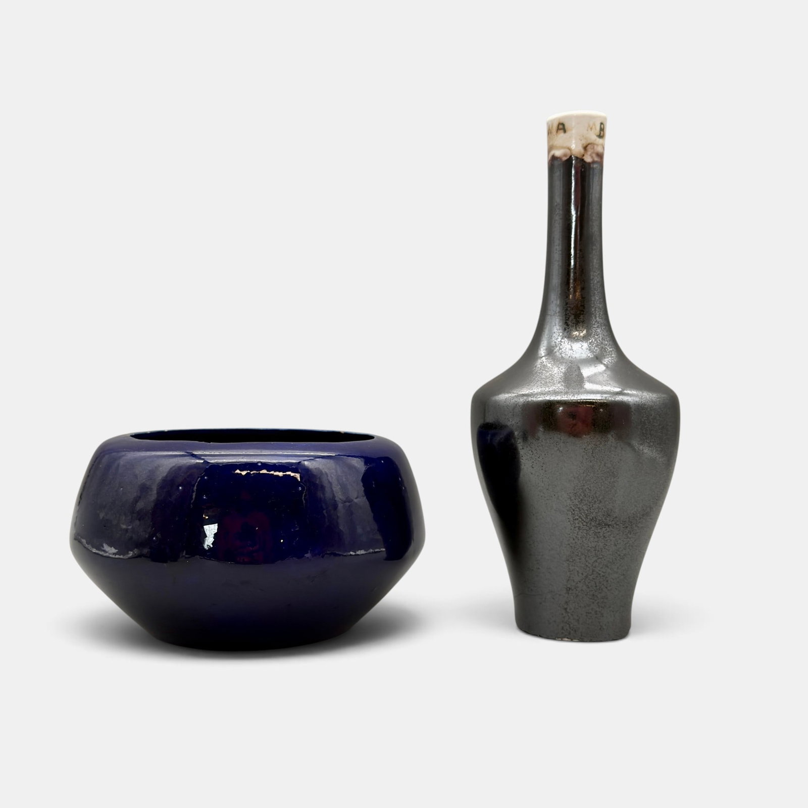 Four University City items, various glazes - 2