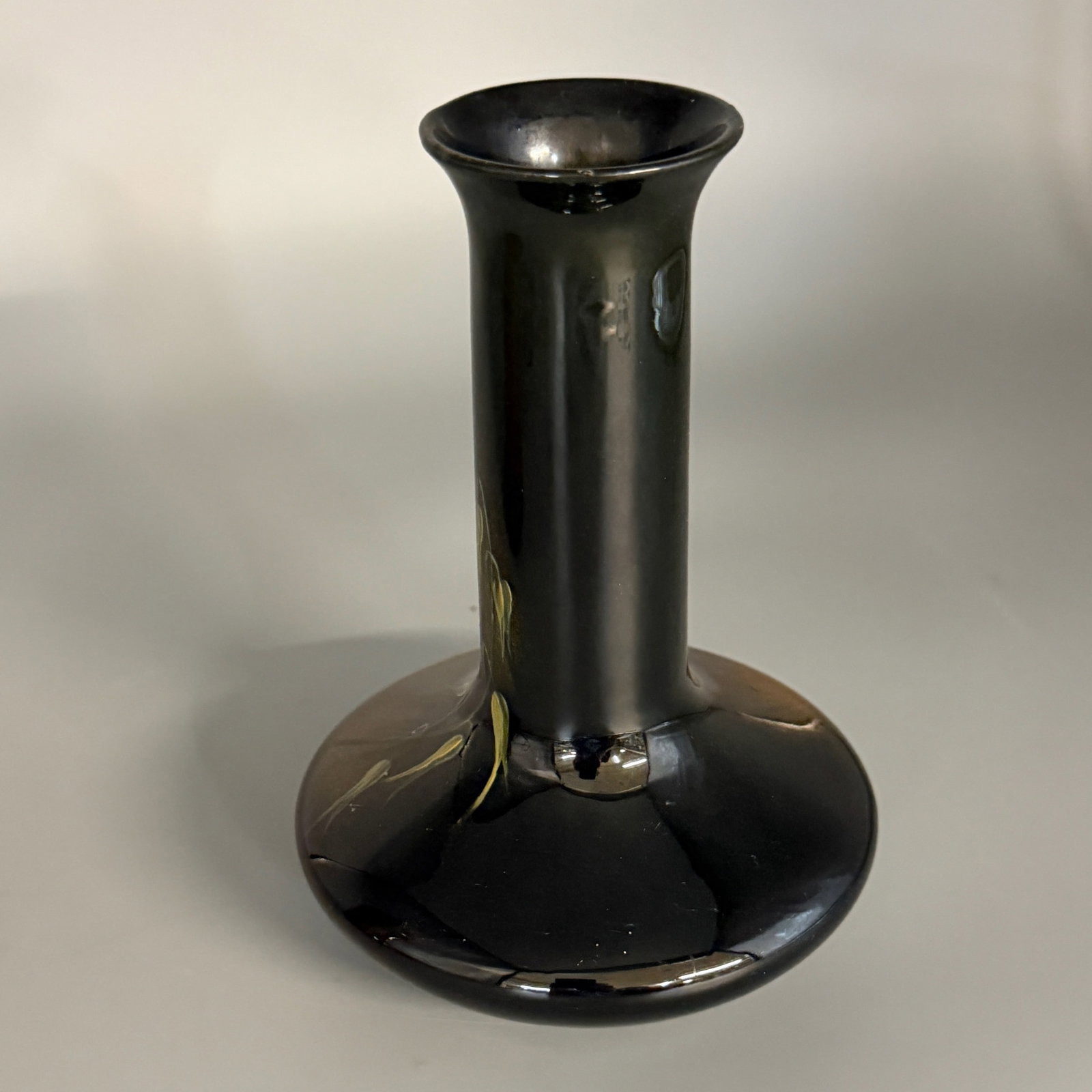 Two Owens vases, Utopian and Lightweight - 8
