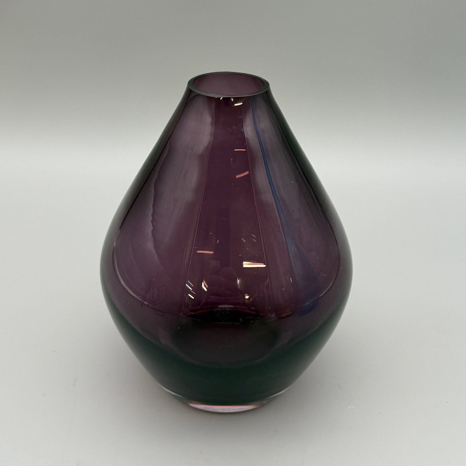 Three Art Glass Vessels - 9